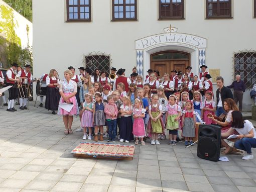 Maifest am Rathausplatz