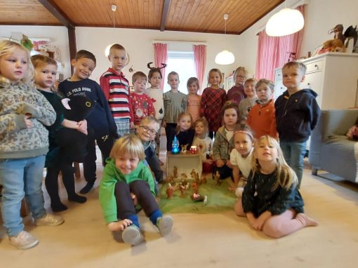 Wir feiern Weihnachten mit Matthäus aus Fellheim und Eliot aus Marseille