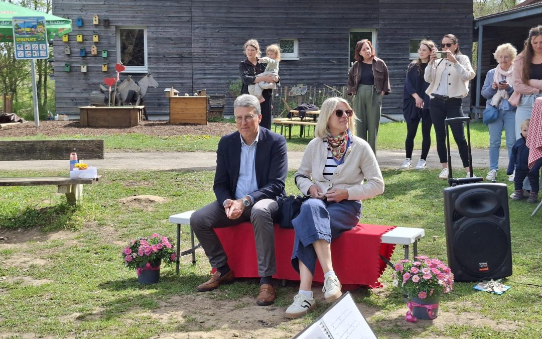Verabschiedung nach 18 Jahren Bürgermeister bei uns mit einem kleinen Empfang im Kindergarten